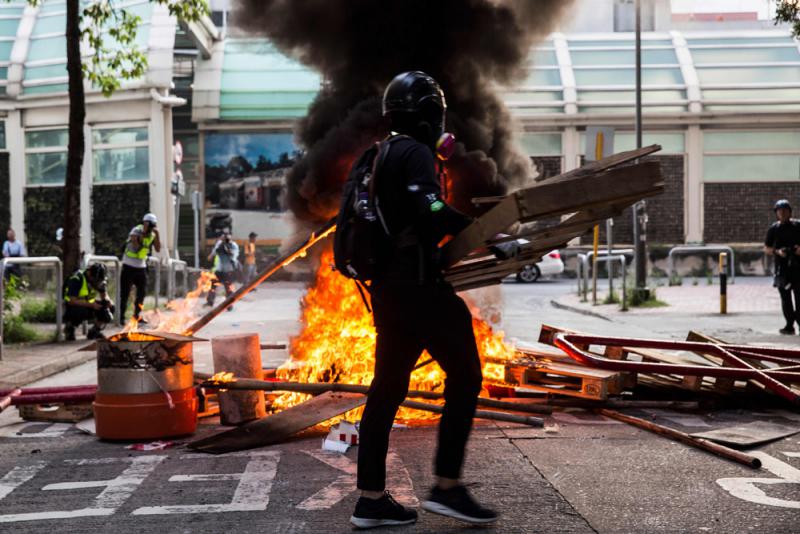 The disaster of color revolution | Hong Kong version of col